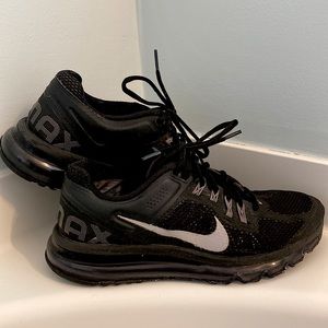 Women’s Black Nike Air Max size 8